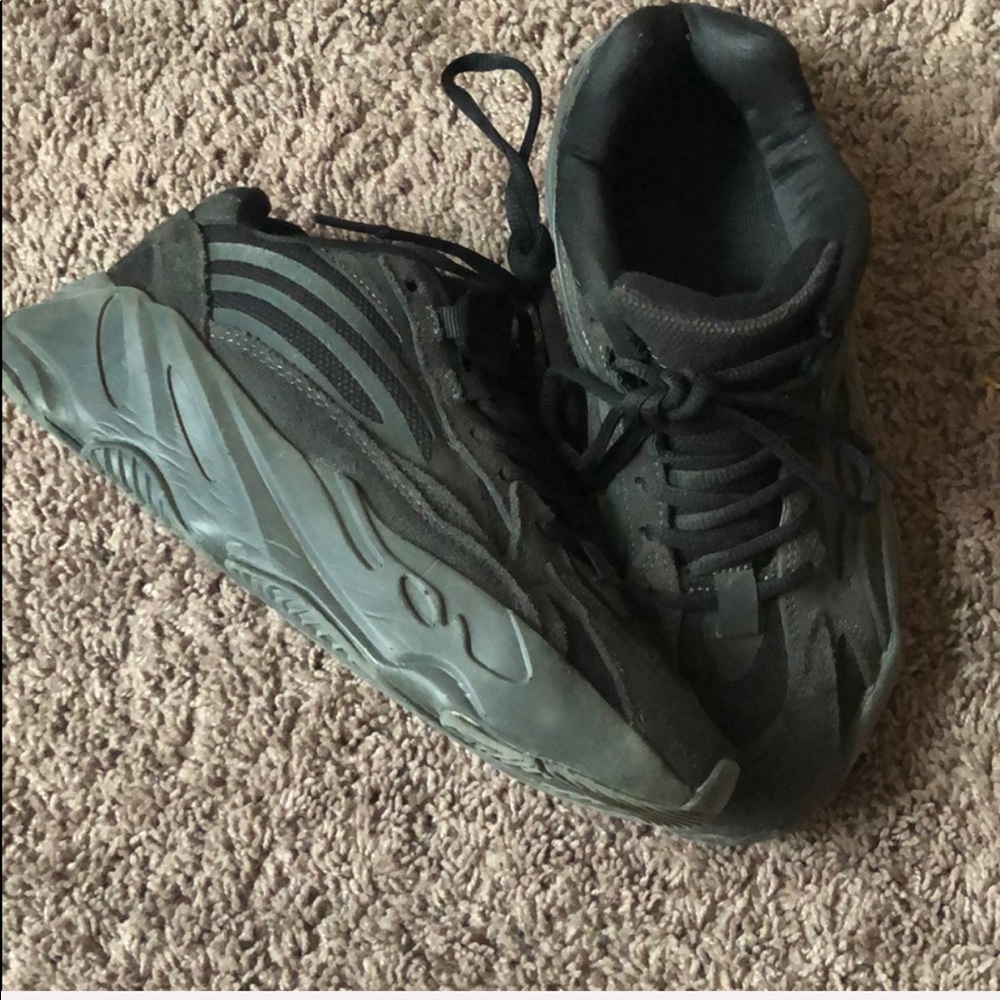Adidas yeezy boost 700 V2 vanta
